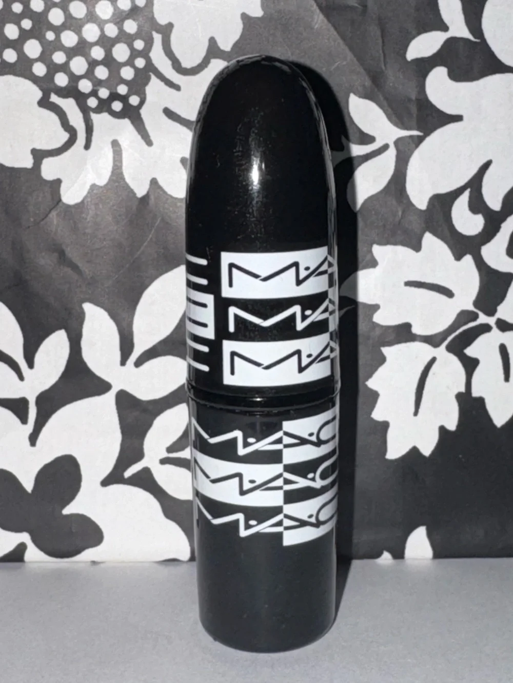 Mac Myth Lipstick-Graphic Gardens collection- Rare